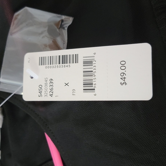 Sheer and textured Top Plus X - Picture 8 of 8